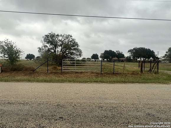 7 Acres of Land for Sale in St. Hedwig, Texas