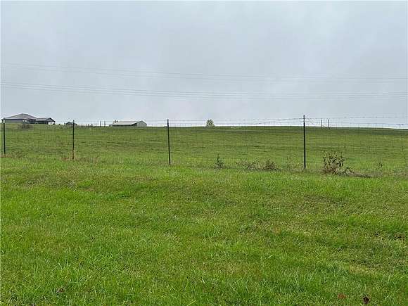 5.29 Acres of Residential Land for Sale in Oak Grove, Missouri