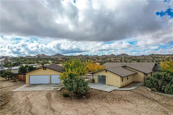 2.2 Acres of Residential Land with Home for Sale in Yucca Valley, California