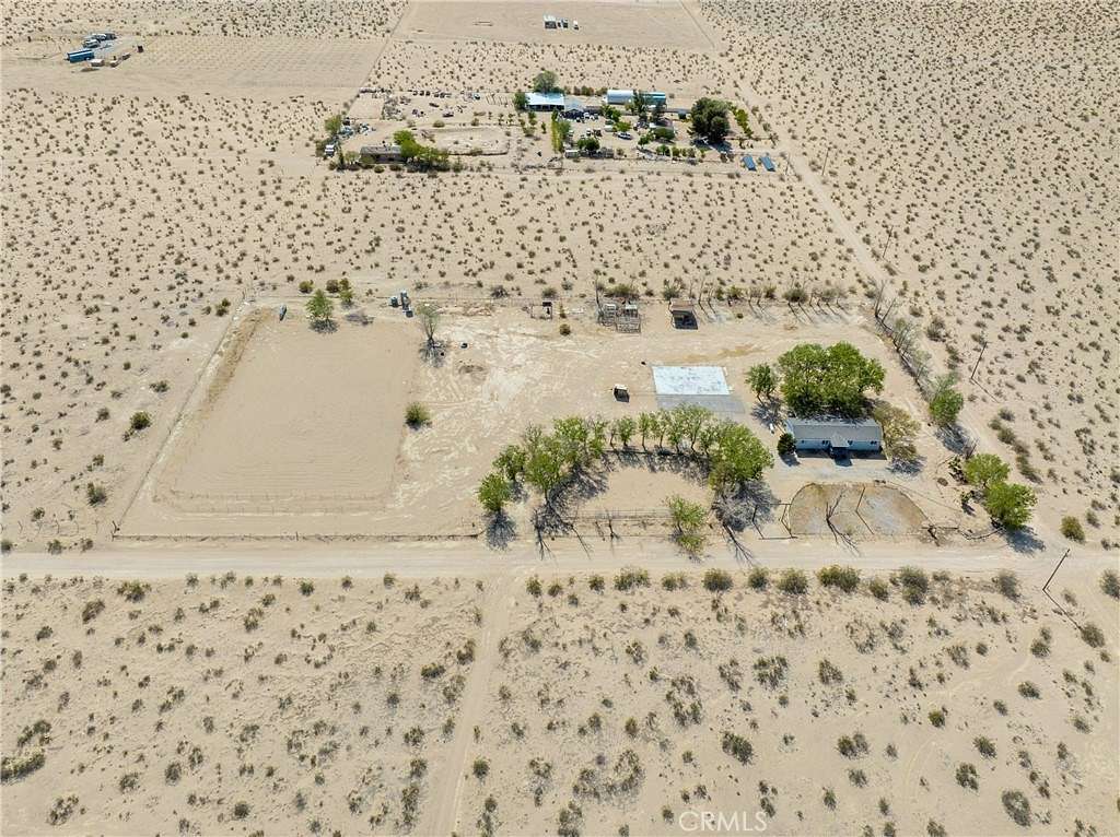 5 Acres of Residential Land with Home for Sale in Lucerne Valley, California