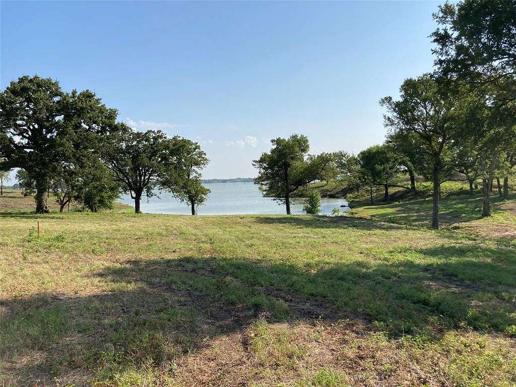 1.8 Acres of Residential Land for Sale in Corsicana, Texas