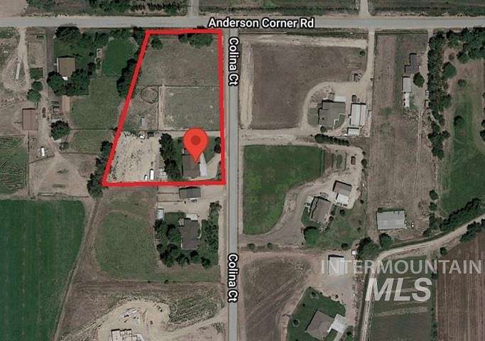 2.8 Acres of Residential Land with Home for Sale in Parma, Idaho