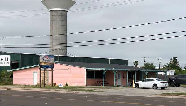 2.13 Acres of Improved Mixed-Use Land for Sale in Aransas Pass, Texas