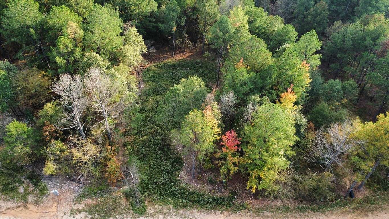 1 Acre of Land for Sale in Broken Bow, Oklahoma
