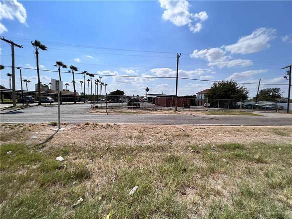 4 Acres of Improved Commercial Land for Sale in Palmview, Texas