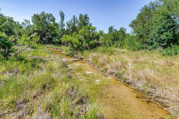 131 Acres of Recreational Land & Farm for Sale in Mineral Wells, Texas
