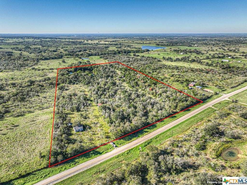 25.9 Acres of Agricultural Land for Sale in Lockhart, Texas