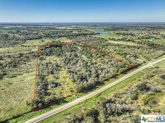 25.85 Acres of Agricultural Land for Sale in Lockhart, Texas