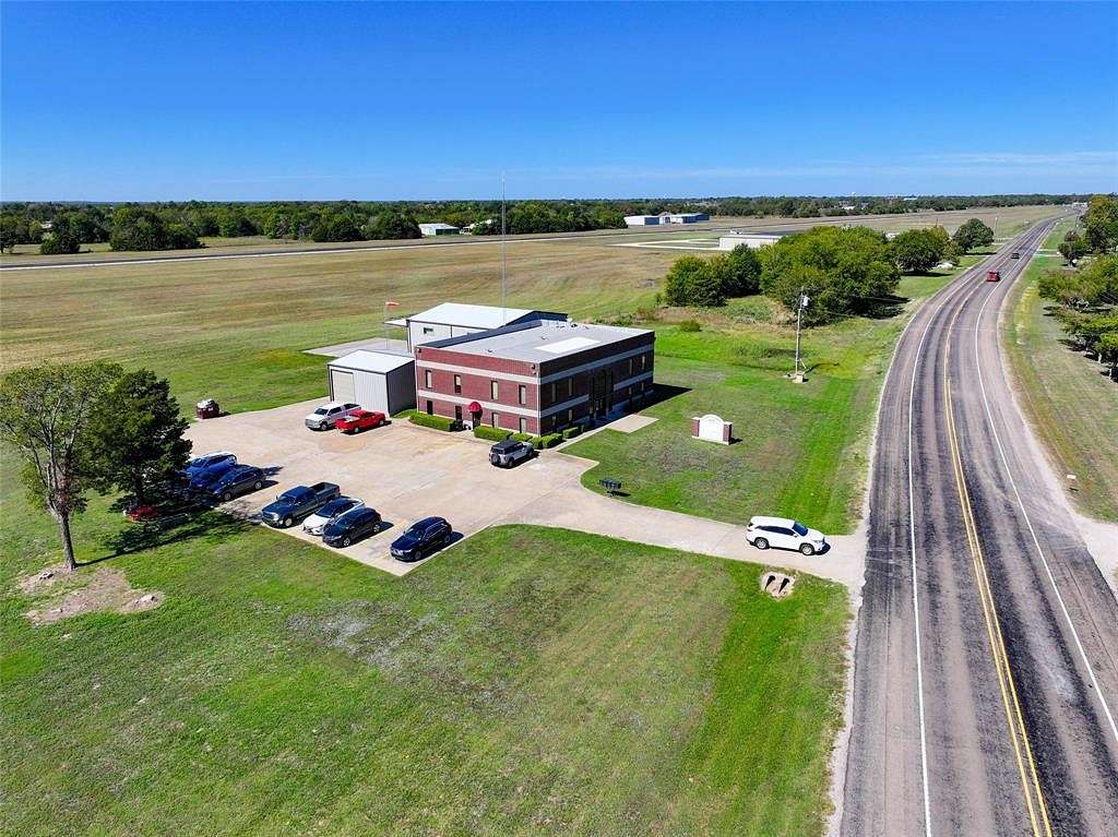 2 Acres of Improved Commercial Land for Sale in Wills Point, Texas