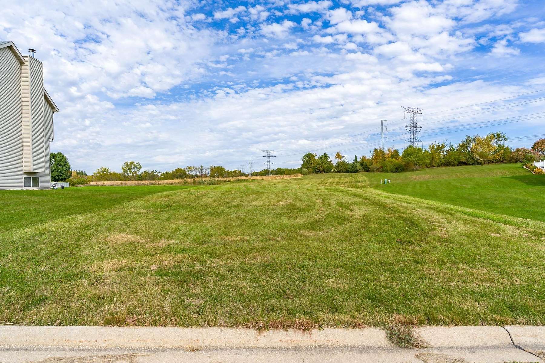 0.51 Acres of Land for Sale in Rockford, Illinois