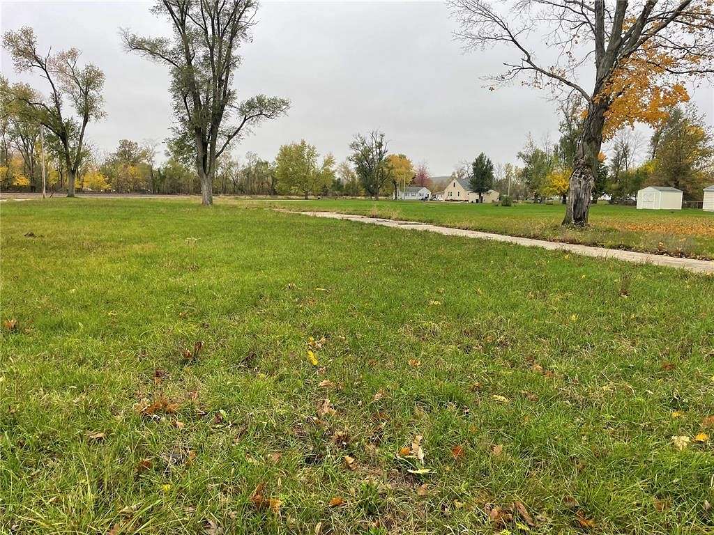 0.55 Acres of Residential Land for Sale in Cedar Rapids, Iowa