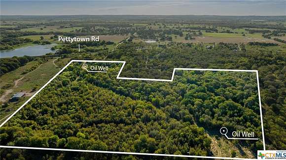 17.5 Acres of Land for Sale in Dale, Texas