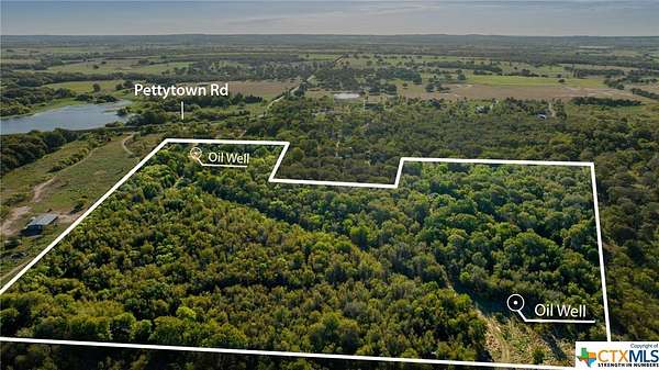 17.5 Acres of Land for Sale in Dale, Texas