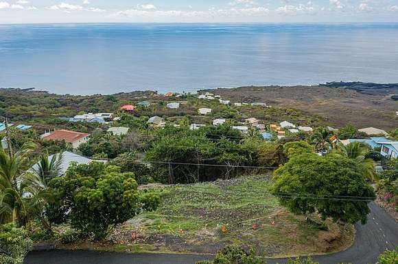 0.3 Acres of Residential Land for Sale in Captain Cook, Hawaii