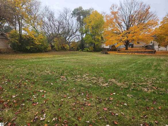 0.25 Acres of Land for Sale in Mount Pleasant, Michigan