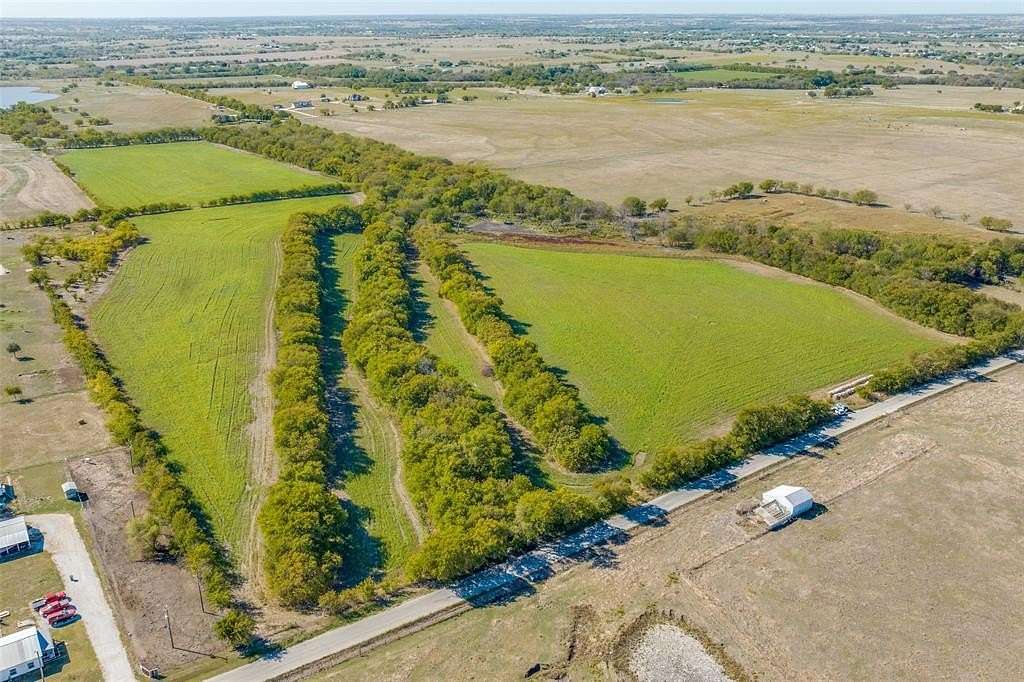 30 Acres of Land for Sale in Sanger, Texas