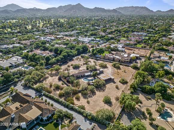 2.3 Acres of Residential Land for Sale in Paradise Valley, Arizona