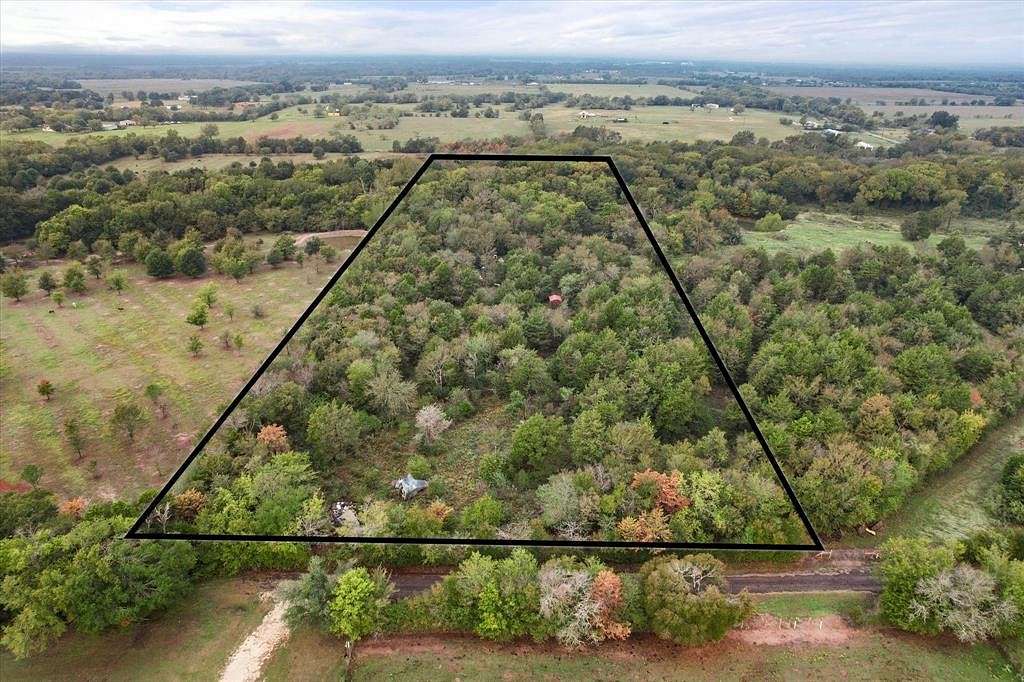 9.71 Acres of Land for Sale in Mexia, Texas