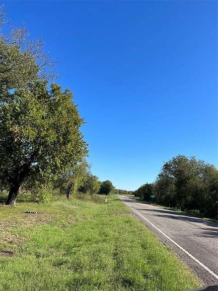 8.5 Acres of Residential Land for Sale in Commerce, Texas