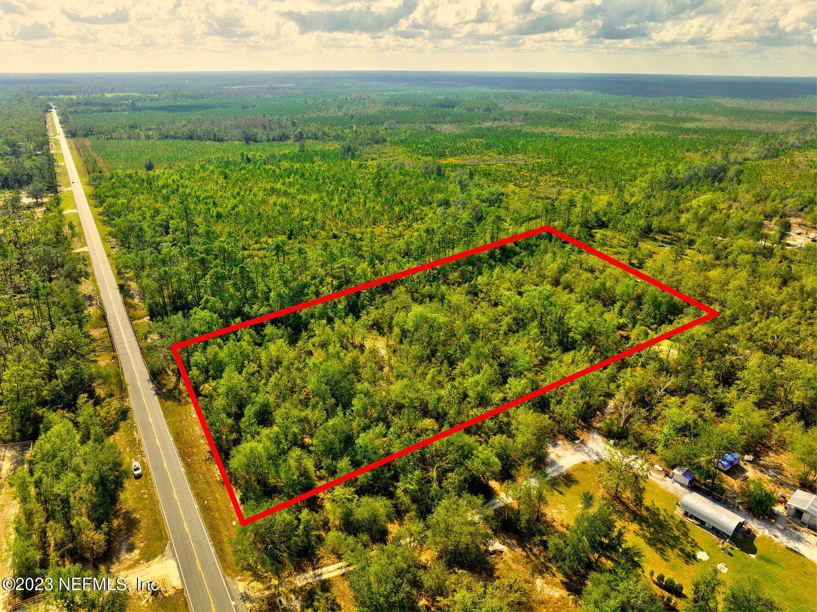 5 Acres of Residential Land for Sale in Mayo, Florida