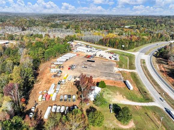 3 Acres of Improved Commercial Land for Sale in Commerce, Georgia
