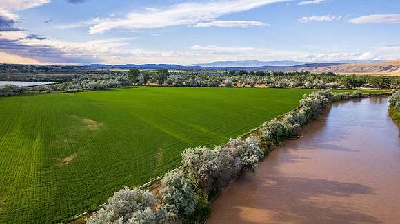 192 Acres of Recreational Land & Farm for Sale in Basin, Wyoming