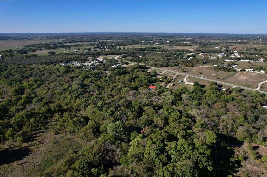 10 Acres of Land for Sale in Paradise, Texas