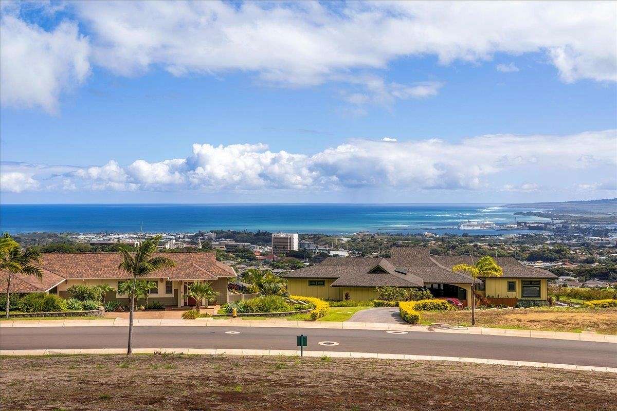 0.37 Acres of Residential Land for Sale in Wailuku, Hawaii