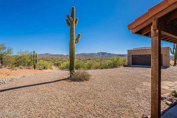 10 Acres of Residential Land with Home for Sale in Marana, Arizona
