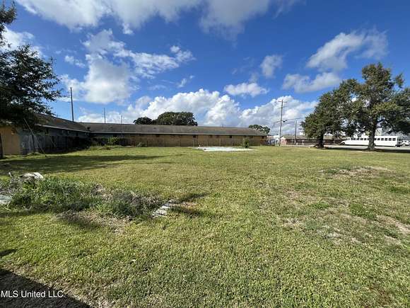 0.36 Acres of Commercial Land for Sale in Pascagoula, Mississippi
