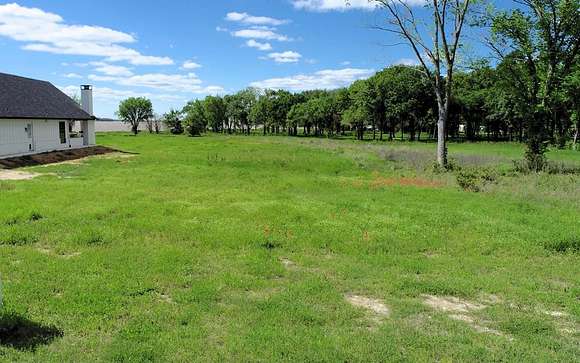 0.4 Acres of Residential Land for Sale in Kemp, Texas