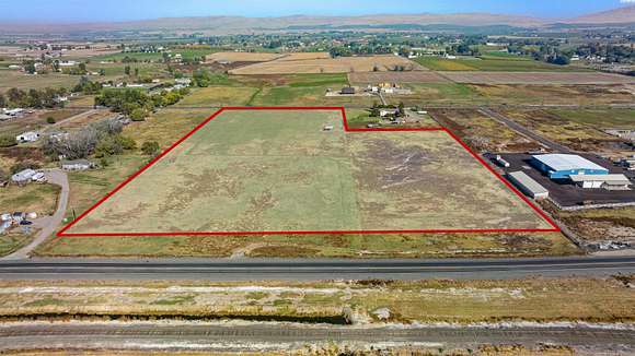 3.9 Acres of Commercial Land for Sale in Sunnyside, Washington
