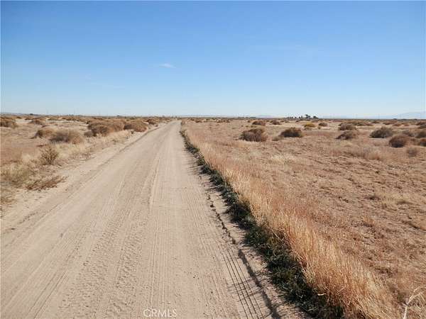 10.1 Acres of Agricultural Land for Sale in Antelope Acres, California
