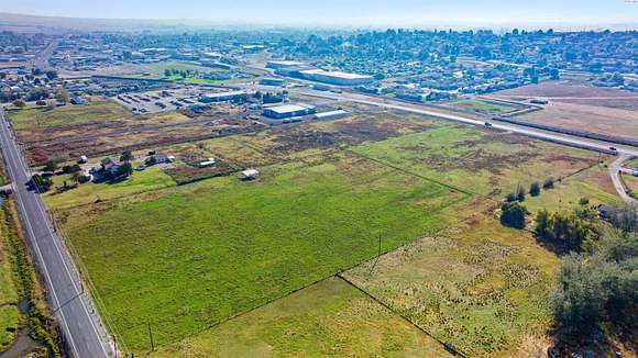5.3 Acres of Commercial Land for Sale in Sunnyside, Washington