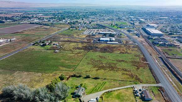 5.6 Acres of Commercial Land for Sale in Sunnyside, Washington