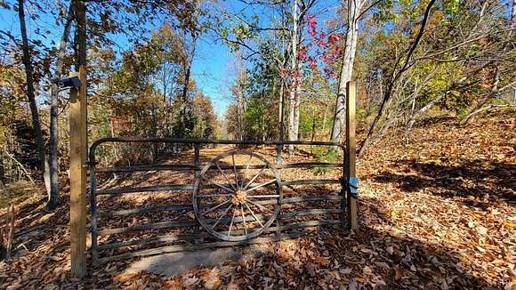 16.1 Acres of Recreational Land & Farm for Sale in Appomattox, Virginia