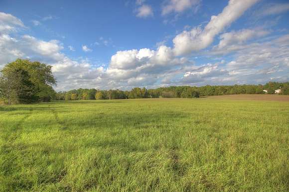 125 Acres of Agricultural Land for Sale in Alto, Texas