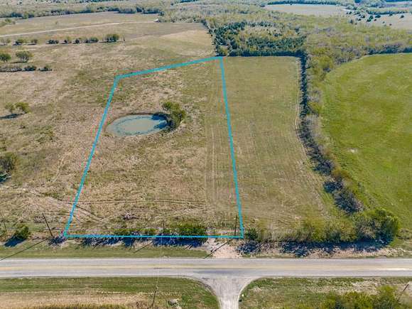 5 Acres of Land for Sale in Pecan Gap, Texas