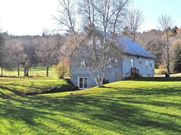 Elmore Town, VT Farm Houses for Sale - LandSearch