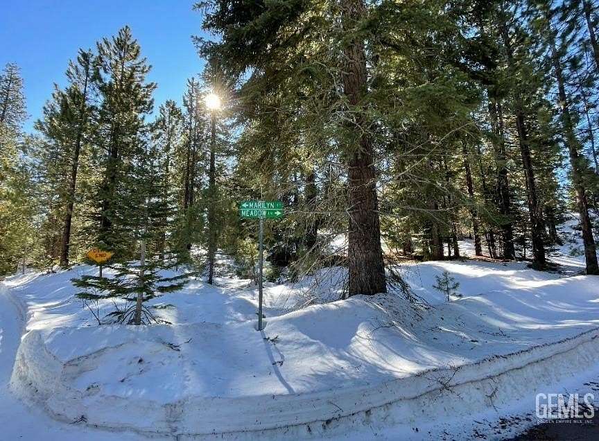 0.65 Acres of Land for Sale in Springville, California