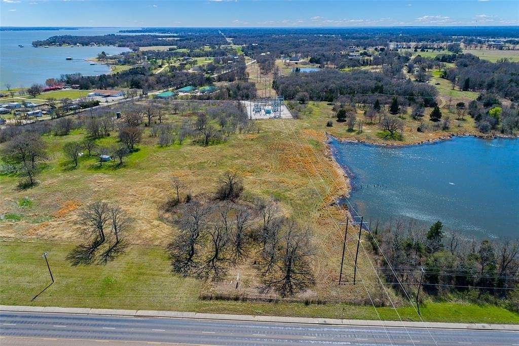 16.9 Acres of Commercial Land for Sale in Kemp, Texas