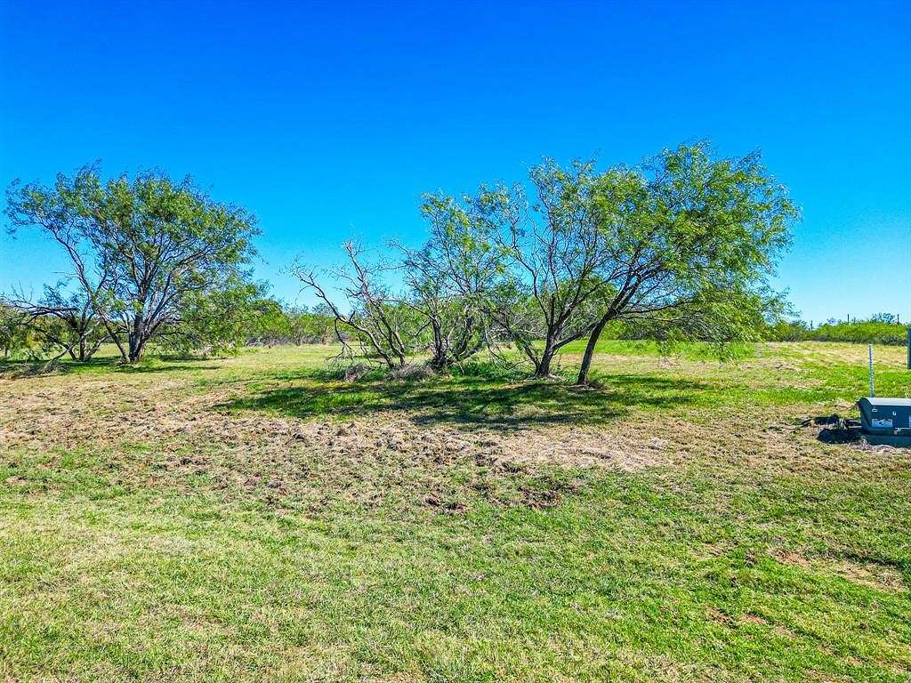 1 Acre of Land for Sale in Streetman, Texas
