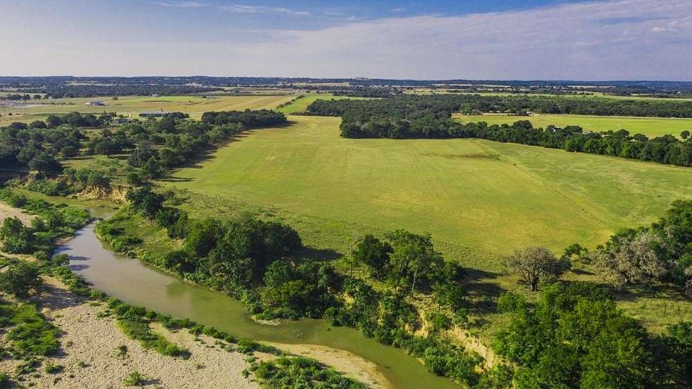 27.9 Acres of Agricultural Land for Sale in Stonewall, Texas