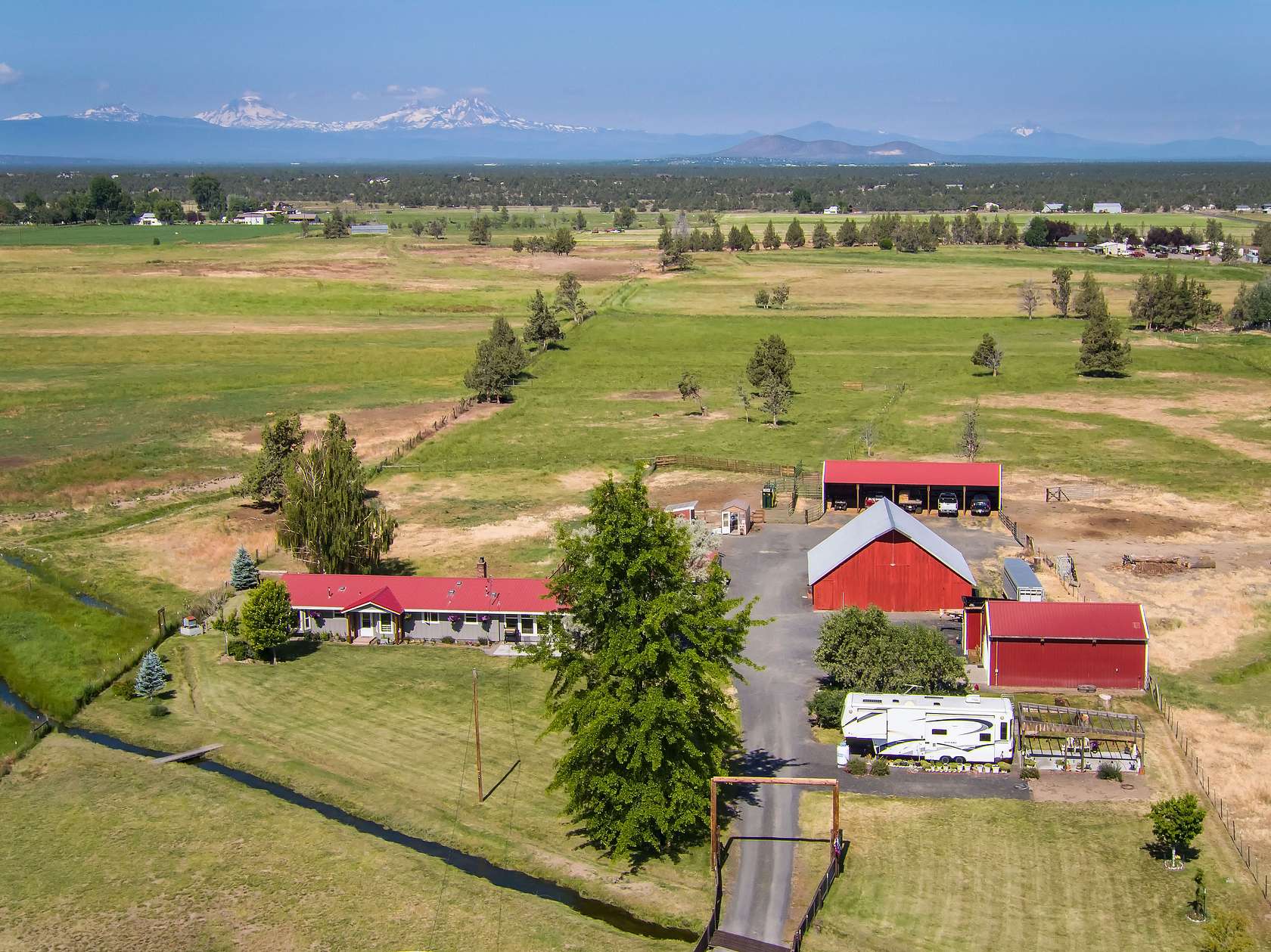 35 Acres of Improved Land for Sale in Powell Butte, Oregon