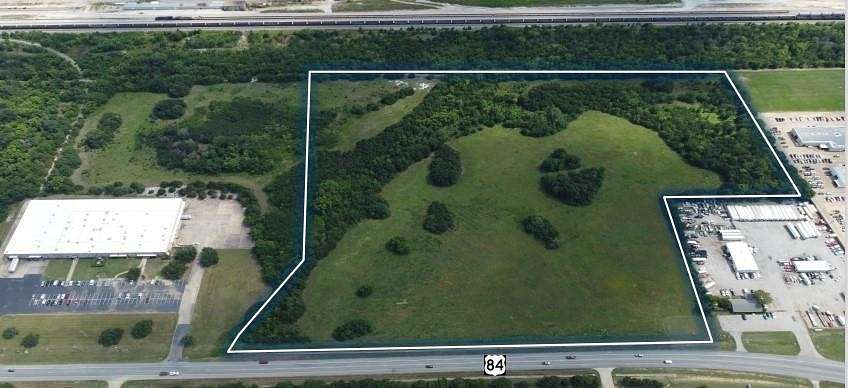32 Acres of Commercial Land for Sale in Denison, Texas