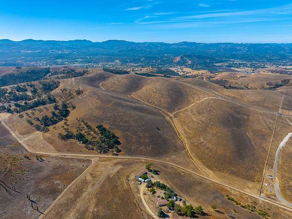 119 Acres of Land for Sale in Templeton, California