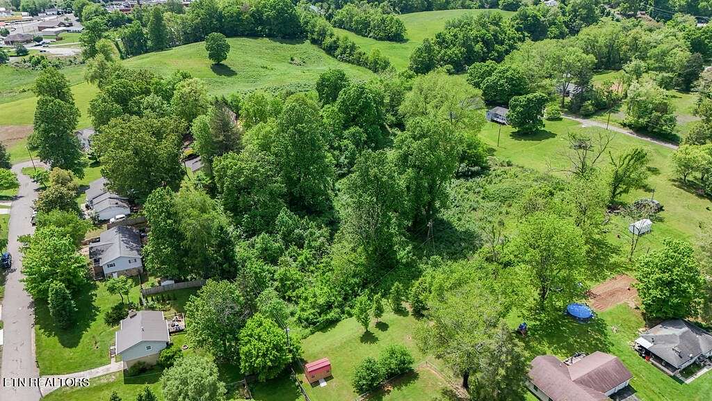 1.1 Acres of Residential Land for Sale in La Follette, Tennessee