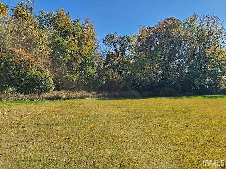 0.9 Acres of Residential Land for Sale in Syracuse, Indiana