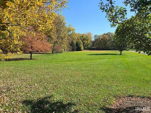 1.025 Acres of Residential Land for Sale in Syracuse, Indiana