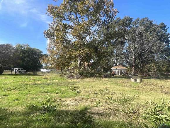 5.4 Acres of Residential Land with Home for Sale in Leesburg, Texas ...